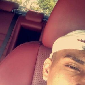 Meet your Posher, Taha